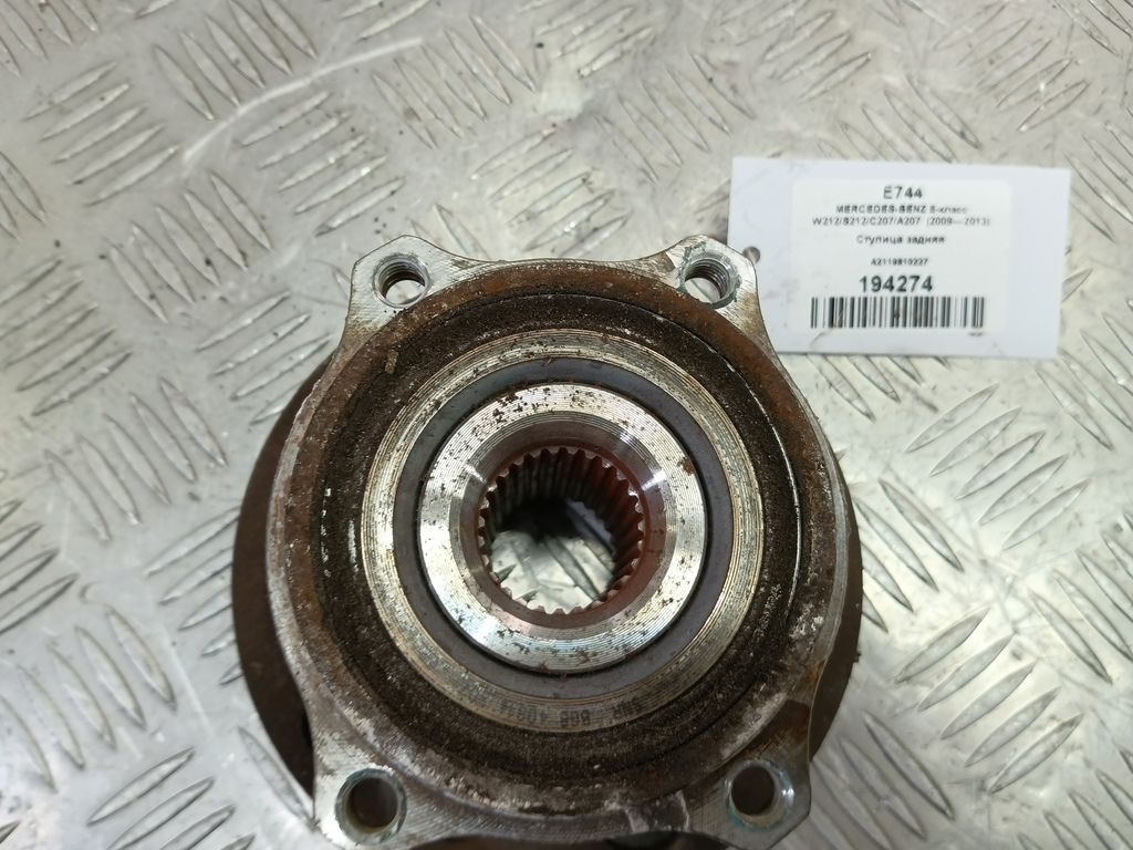 ступица MERCEDES-BENZ E-класс E 220d 2.1 5G-Tronic (170 л.с.)E-класс  W212/S212/C207/A207 (2009—2013) Седан A2119810227, 750 рублей, Москва