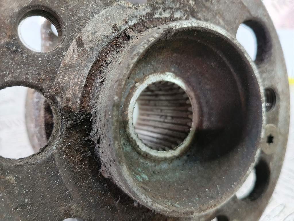 ступица MERCEDES-BENZ E-класс E 220d 2.1 5G-Tronic (170 л.с.)E-класс  W212/S212/C207/A207 (2009—2013) Седан A2119810227, 750 рублей, Москва