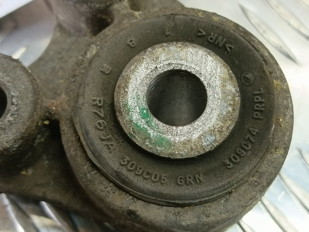 кронштейн двигателя (двс) FORD Focus Focus 1370378, 980 рублей, Москва