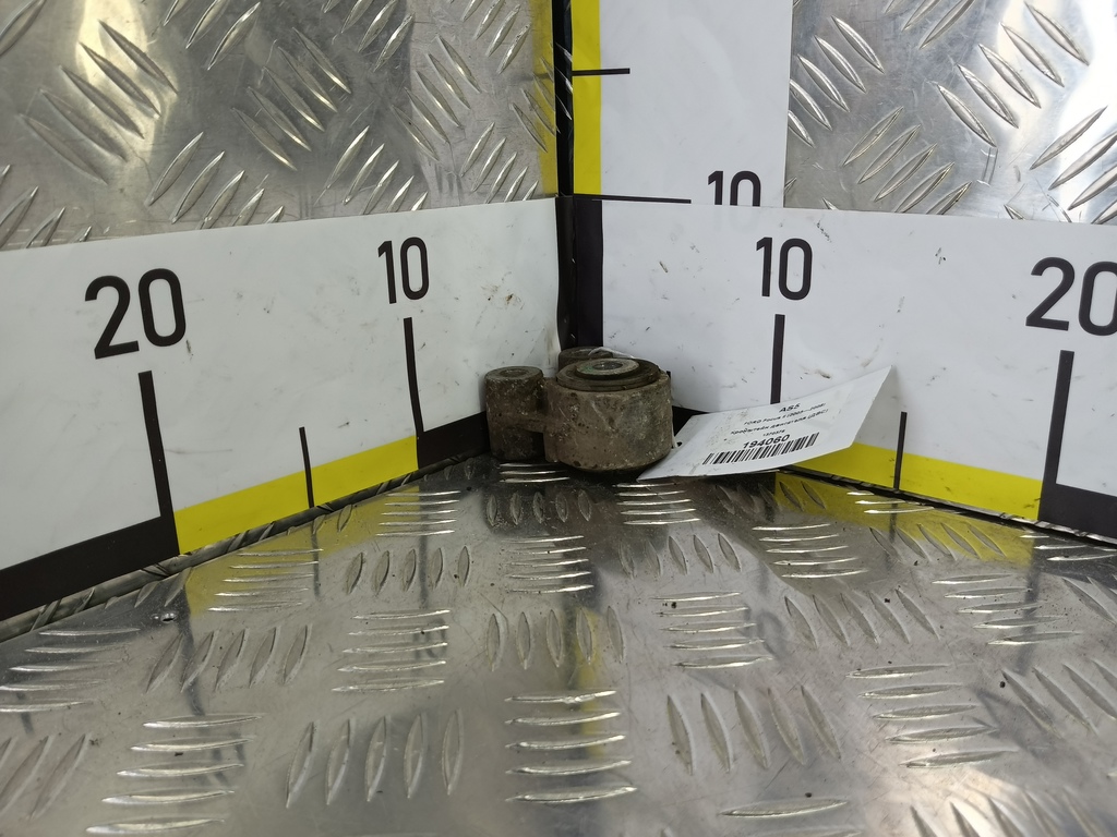 кронштейн двигателя (двс) FORD Focus Focus 1370378, 980 рублей, Москва