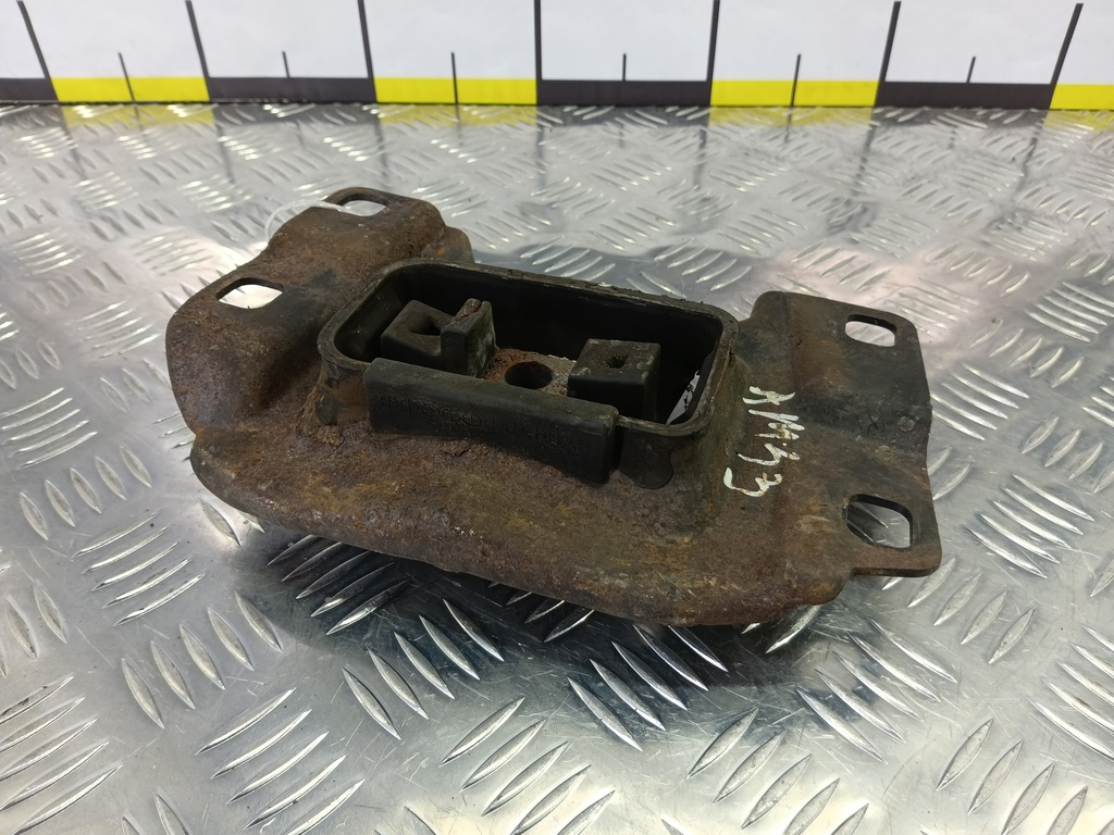 подушка двигателя (опора двс) MAZDA 3  BP4N39070D, 1900 рублей, Москва