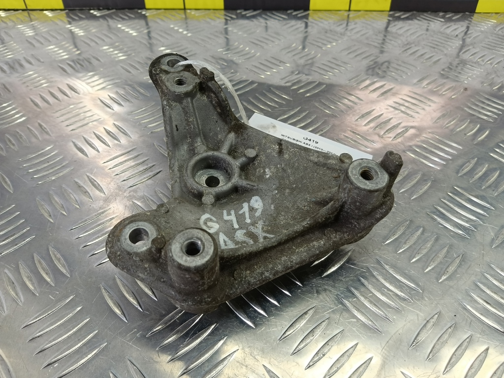 кронштейн компрессора кондиционера MITSUBISHI ASX  7813A217, 980 рублей, Москва