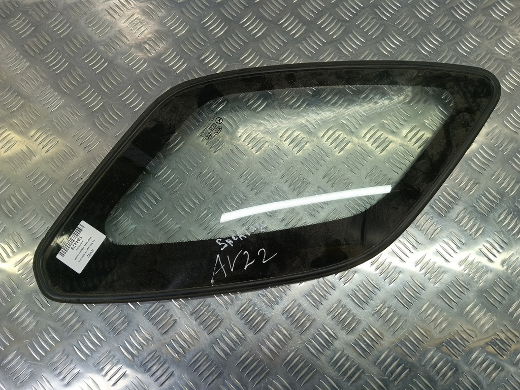 стекло кузовное Kia SPORTAGE  878101F000, 2700 рублей, Москва