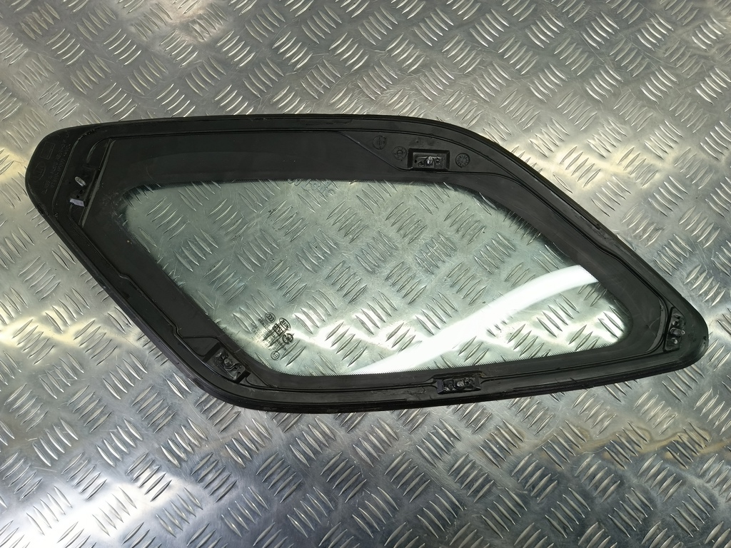 стекло кузовное Kia SPORTAGE  878101F000, 2700 рублей, Москва