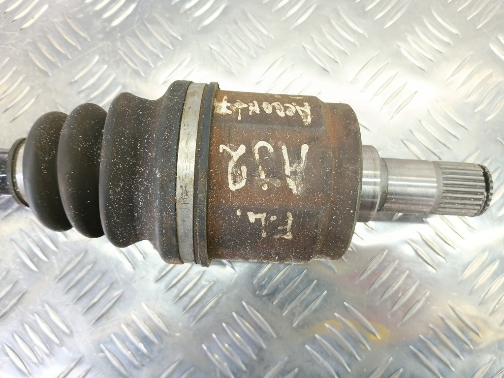 привод HONDA Accord 2.4 AT (160 л.с.)Accord  VII (2002—2006) Универсал 44306SEAN00, 11900 рублей, Москва