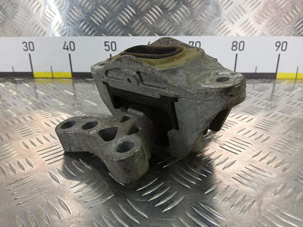 подушка двигателя (опора двс) CHEVROLET  Cruze 1.8 MT (141 л.с.)Cruze  I рестайлинг (2012—2015) Хетчбэк 13347455, 4660 рублей, Москва