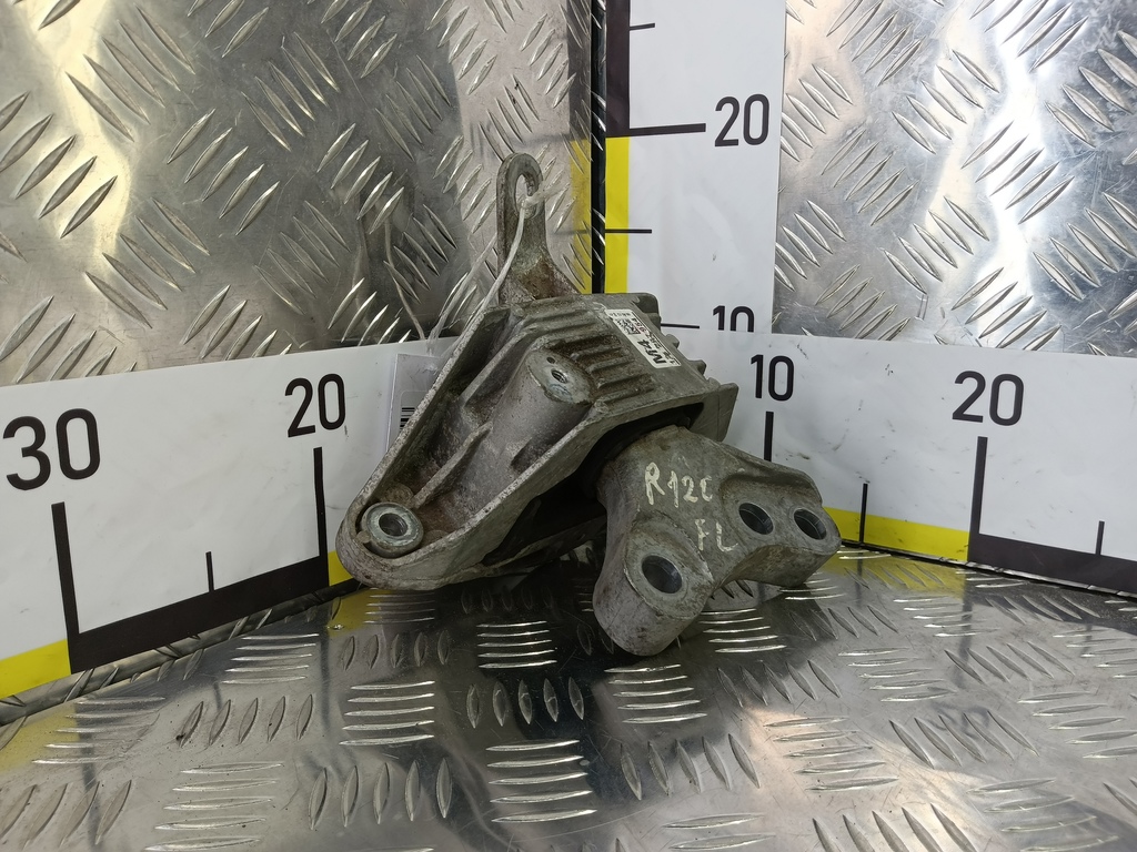 подушка двигателя (опора двс) CHEVROLET  Cruze 1.8 MT (141 л.с.)Cruze  I рестайлинг (2012—2015) Хетчбэк 13347455, 4660 рублей, Москва