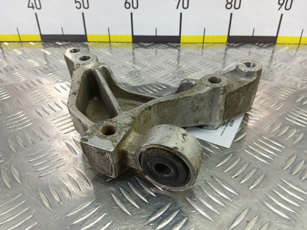 кронштейн двигателя (двс) LAND ROVER FREELANDER  KKU000150, 1210 рублей, Москва