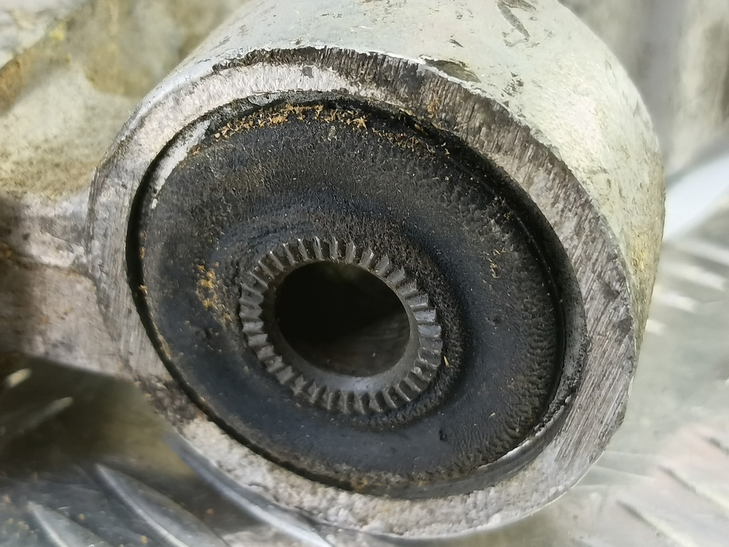 кронштейн двигателя (двс) LAND ROVER FREELANDER  KKU000150, 1210 рублей, Москва