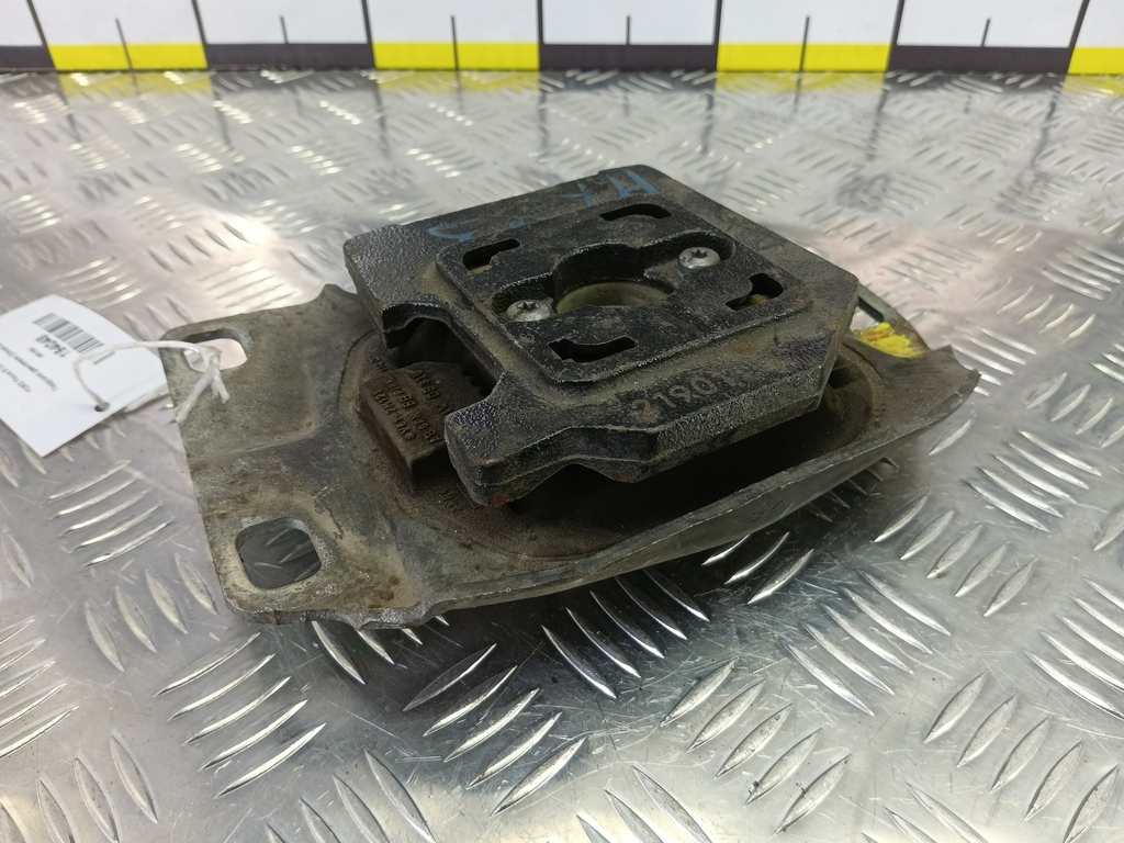 подушка двигателя (опора двс) FORD Focus  1801350, 2470 рублей, Москва
