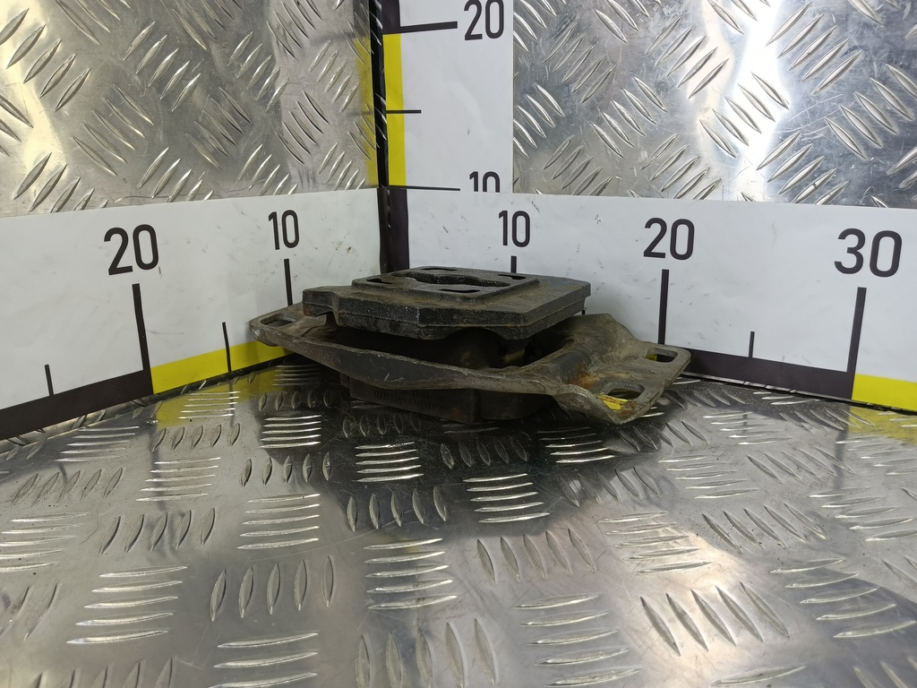 подушка двигателя (опора двс) FORD Focus  1801350, 2470 рублей, Москва