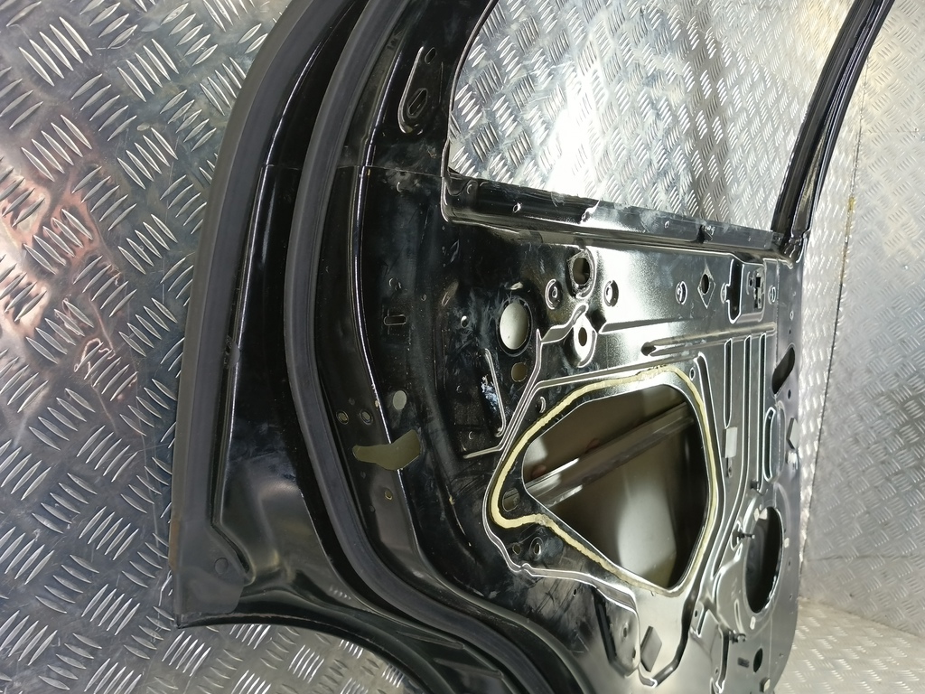 дверь FORD EXPLORER 3.5 4WD AT (290 л.с.)Explorer  V рестайлинг (2015—2018) Внедорожник BB5Z7824701A, 14200 рублей, Москва