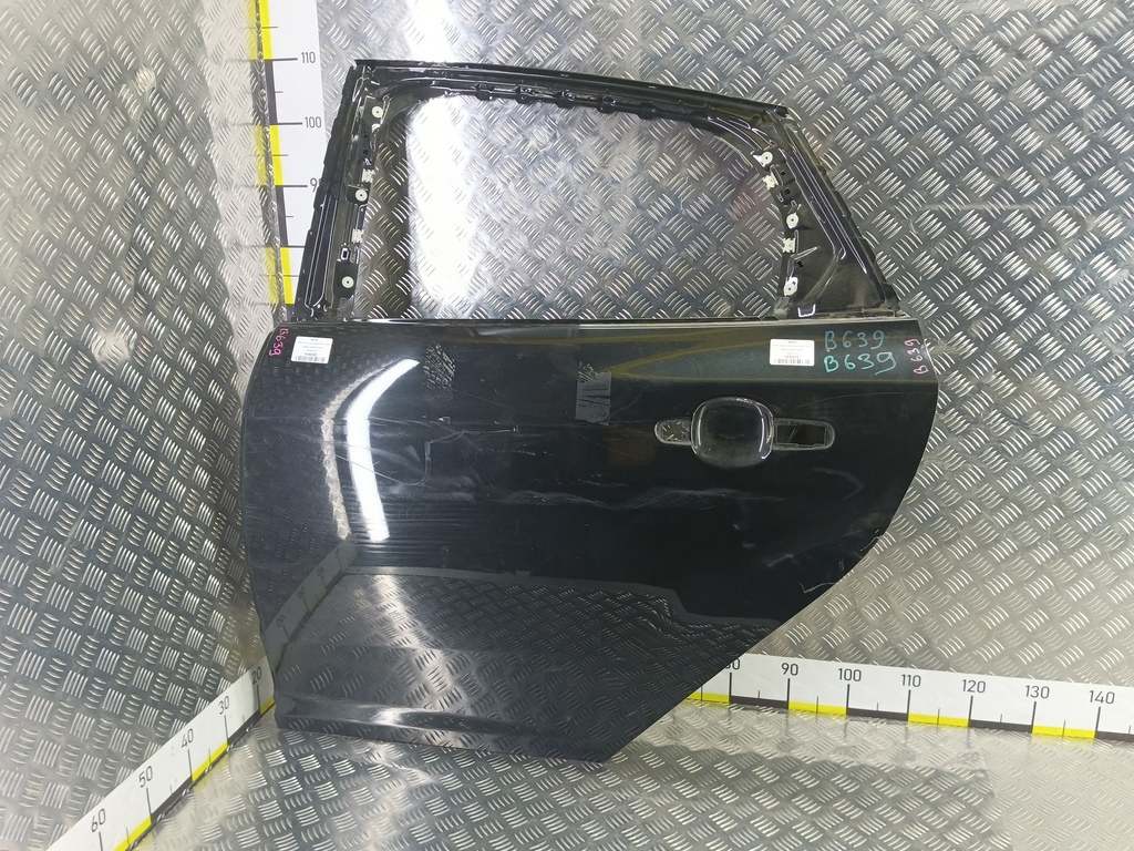 дверь FORD Focus 2.0 AMT (160 л.с.)Focus  III рестайлинг (2014—2019) Седан DM5Z5824631C, 19380 рублей, Москва