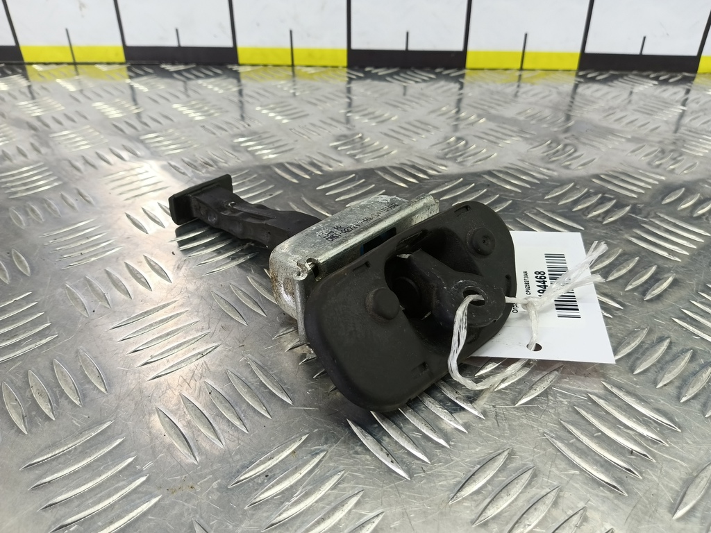 ограничитель двери FORD Focus 2.0 AMT (160 л.с.)Focus  III рестайлинг (2014—2019) Седан CP9Z5827204A, 980 рублей, Москва