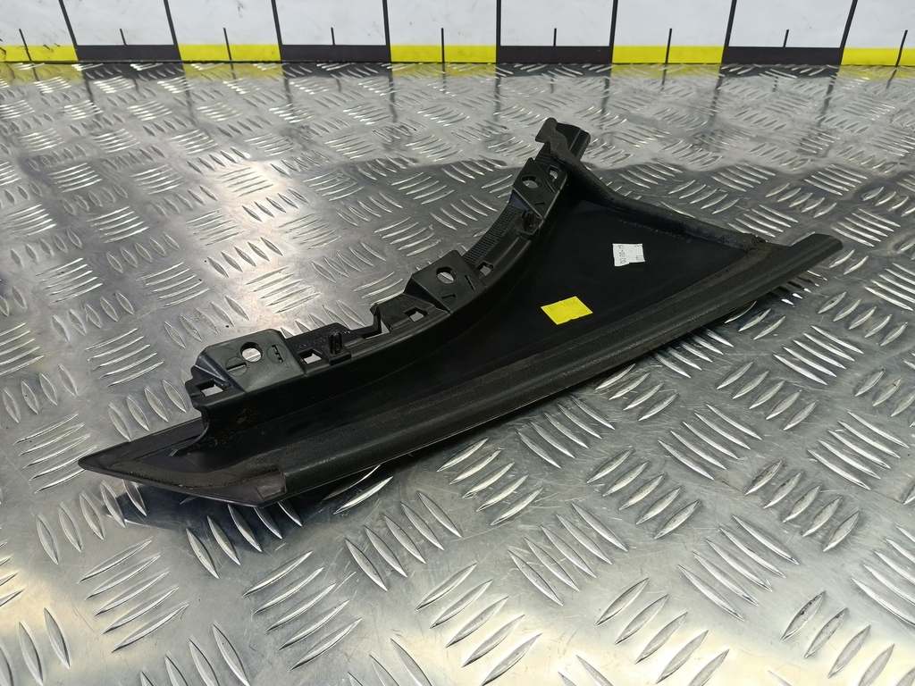 накладка двери FORD Focus 2.0 AMT (160 л.с.)Focus  III рестайлинг (2014—2019) Седан CP9Z58255A35B, 980 рублей, Москва