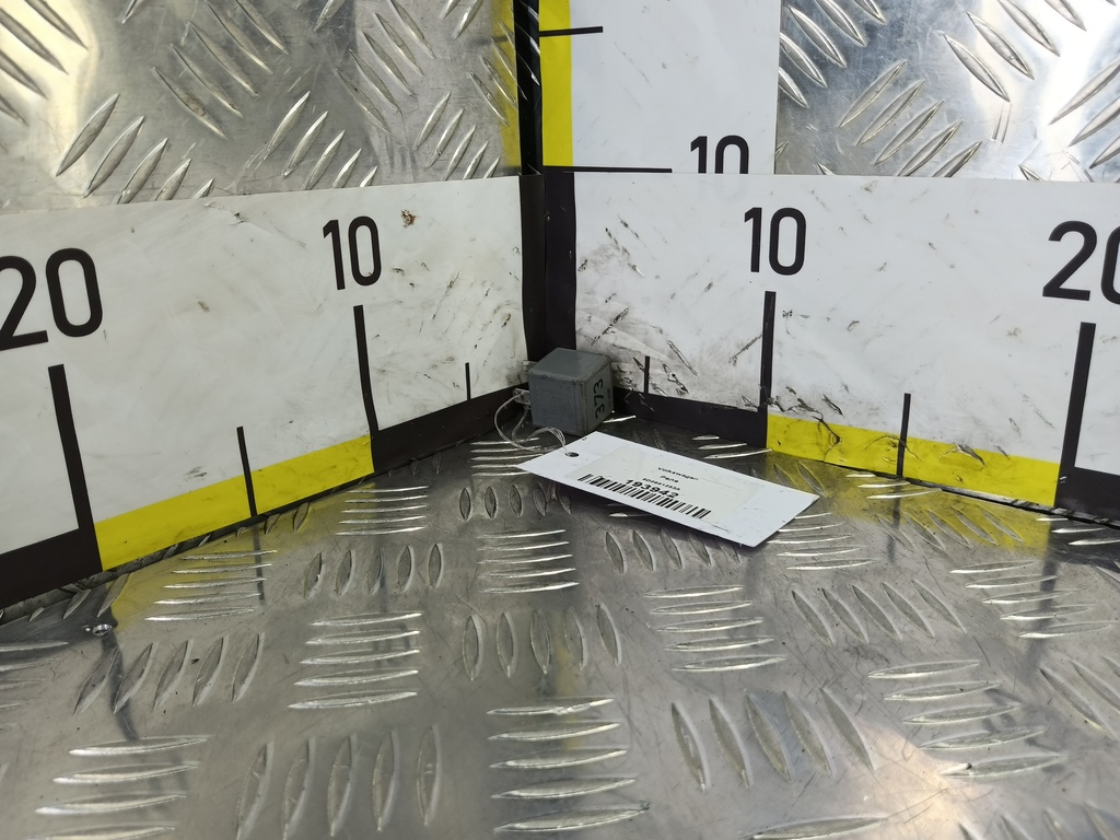 реле Volkswagen   8D0951253A, 520 рублей, Москва