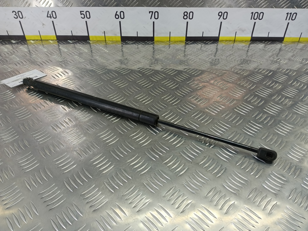 амортизатор крышки багажника Renault Scenic  8200174571, 750 рублей, Москва