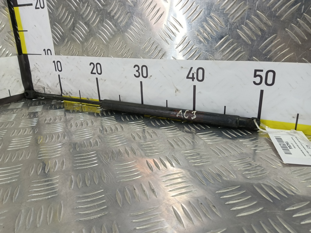 амортизатор крышки багажника Hyundai GETZ 1.1 MT (66 л.с.)Getz  I рестайлинг (2005—2011) Хетчбэк 817701C001, 750 рублей, Москва