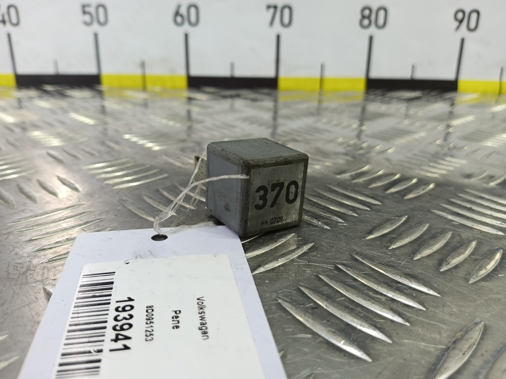 реле Volkswagen   8D0951253, 520 рублей, Москва