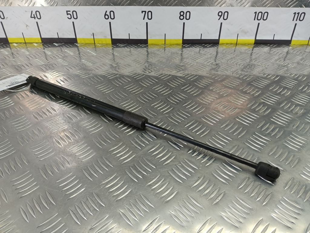 амортизатор крышки багажника MITSUBISHI OUTLANDER  MR991808, 980 рублей, Москва