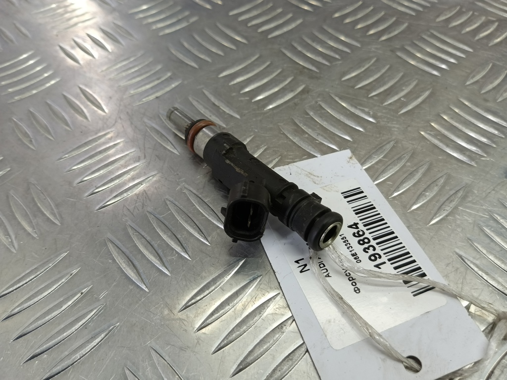 форсунка топливная AUDI A6  06E133551, 750 рублей, Москва