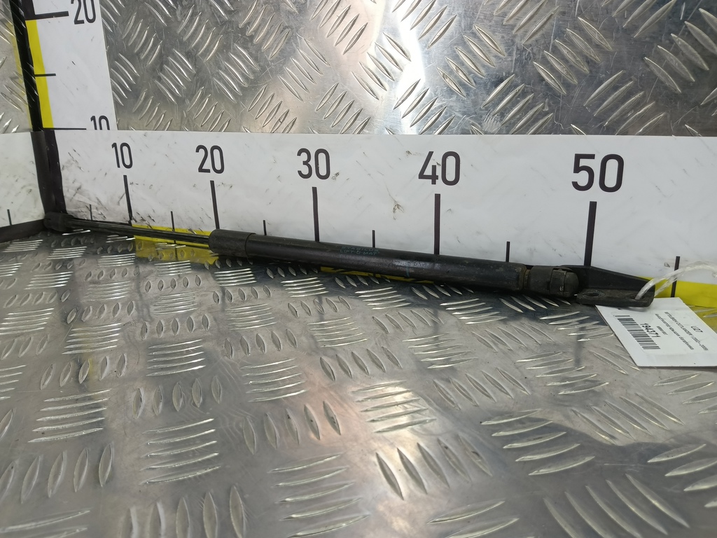 амортизатор крышки багажника MITSUBISHI OUTLANDER  MR991807, 750 рублей, Москва