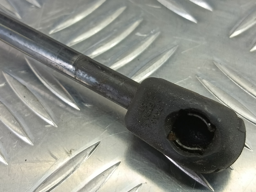 амортизатор капота Hyundai SANTA FE  8116126001, 750 рублей, Москва