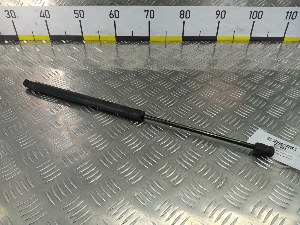 амортизатор крышки багажника Hyundai GETZ  817701C001, 750 рублей, Москва