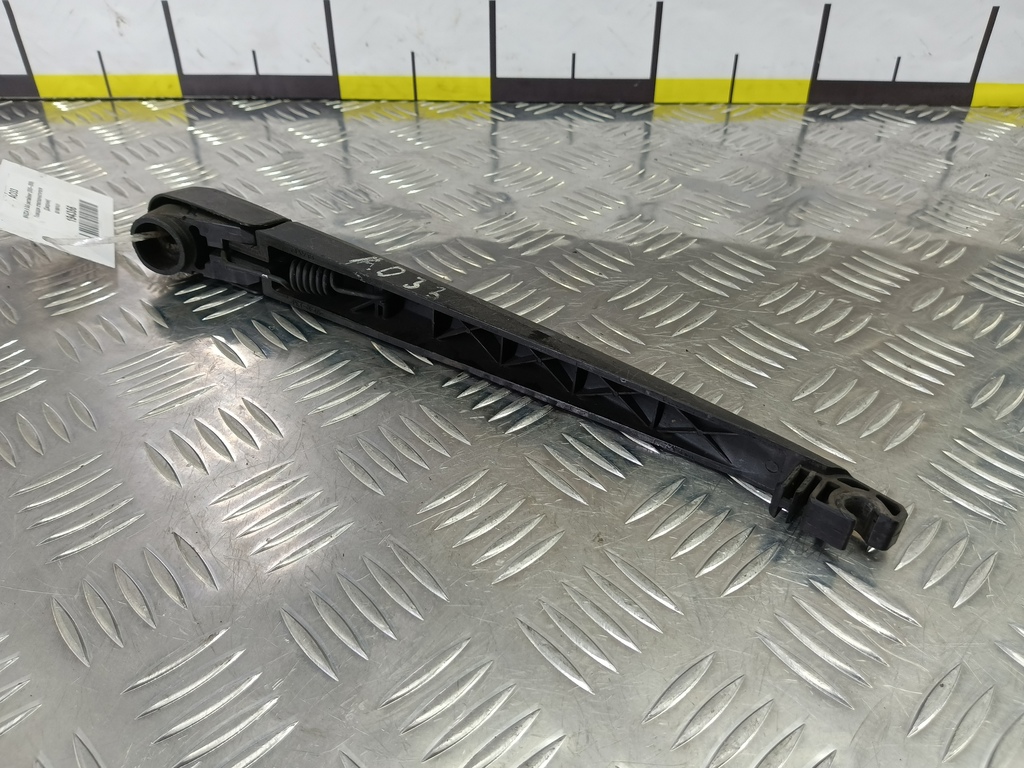 поводок стеклоочистителя (дворник) MAZDA 6  G21B67421, 750 рублей, Москва