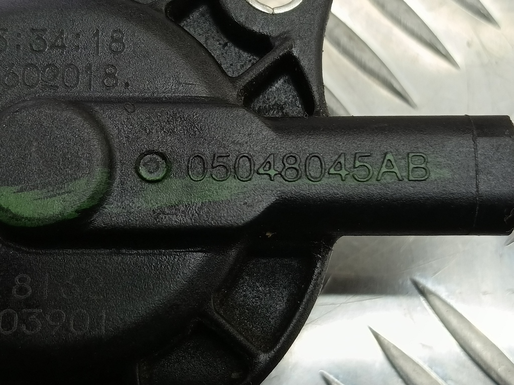 клапан изменения фаз грм JEEP Grand Cherokee  05048045AB, 12480 рублей, Москва