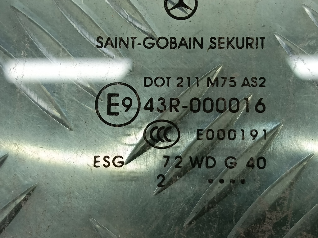стекло двери MERCEDES-BENZ Vito  A6397250410, 860 рублей, Москва