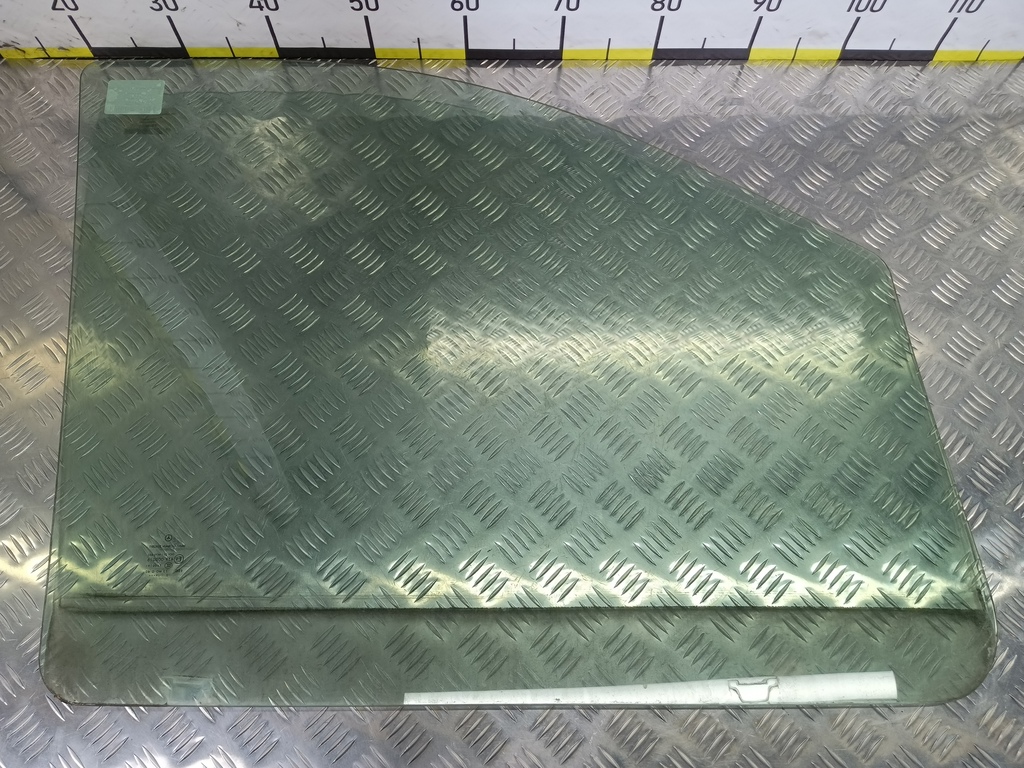 стекло двери MERCEDES-BENZ Vito  A6397250410, 860 рублей, Москва