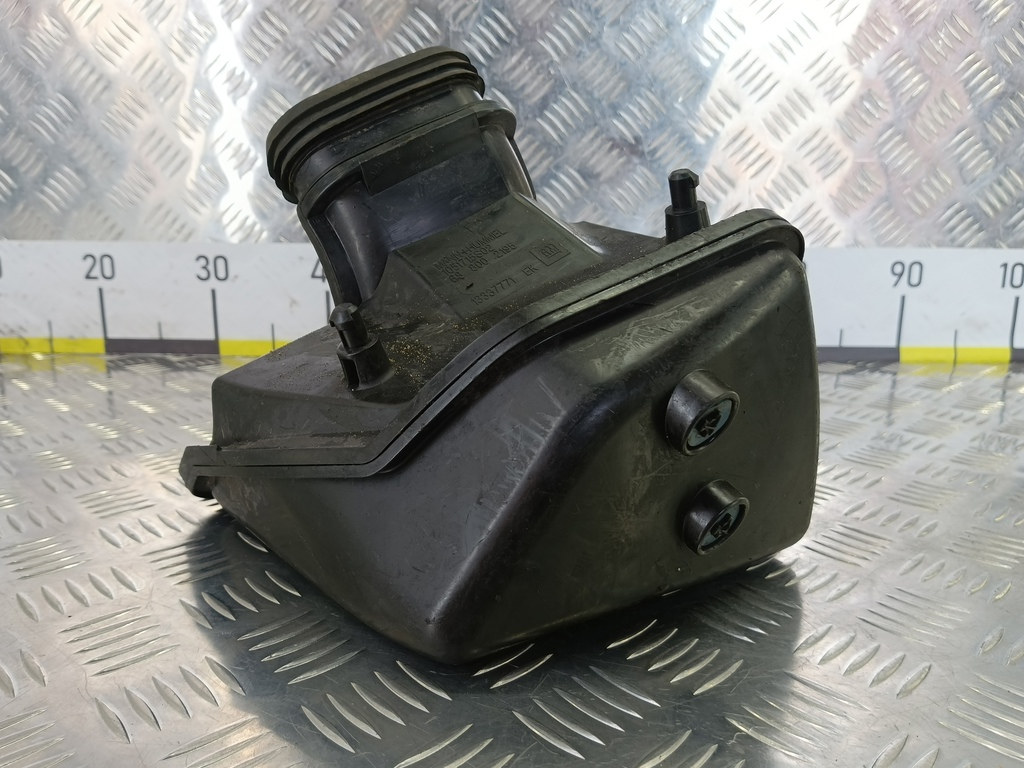 резонатор воздушного фильтра CHEVROLET  ORLANDO 1.8 AT (141 л.с.)Orlando  I (2010—2018) Минивэн 13337771, 1900 рублей, Москва