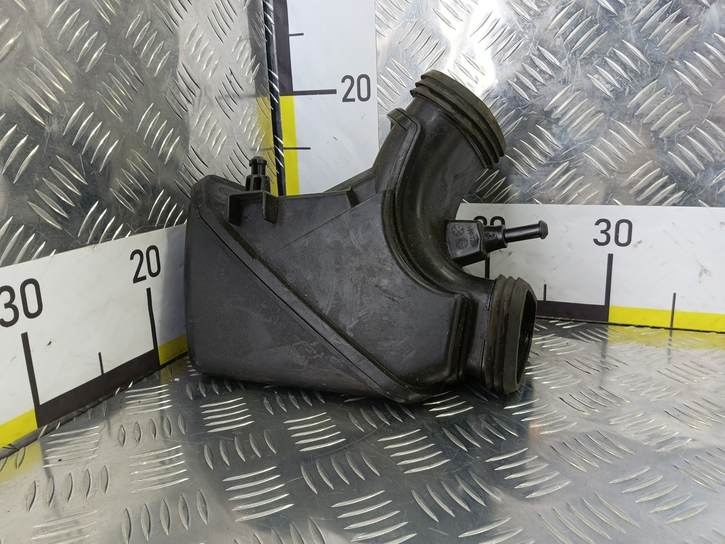 резонатор воздушного фильтра CHEVROLET  ORLANDO 1.8 AT (141 л.с.)Orlando  I (2010—2018) Минивэн 13337771, 1900 рублей, Москва