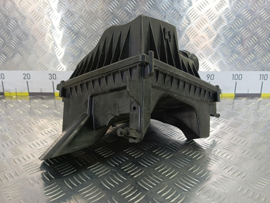 корпус воздушного фильтра CHEVROLET  ORLANDO 1.8 AT (141 л.с.)Orlando  I (2010—2018) Минивэн 13301778, 1550 рублей, Москва