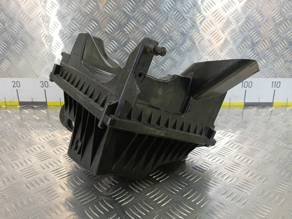 корпус воздушного фильтра CHEVROLET  ORLANDO 1.8 AT (141 л.с.)Orlando  I (2010—2018) Минивэн 13301778, 1550 рублей, Москва