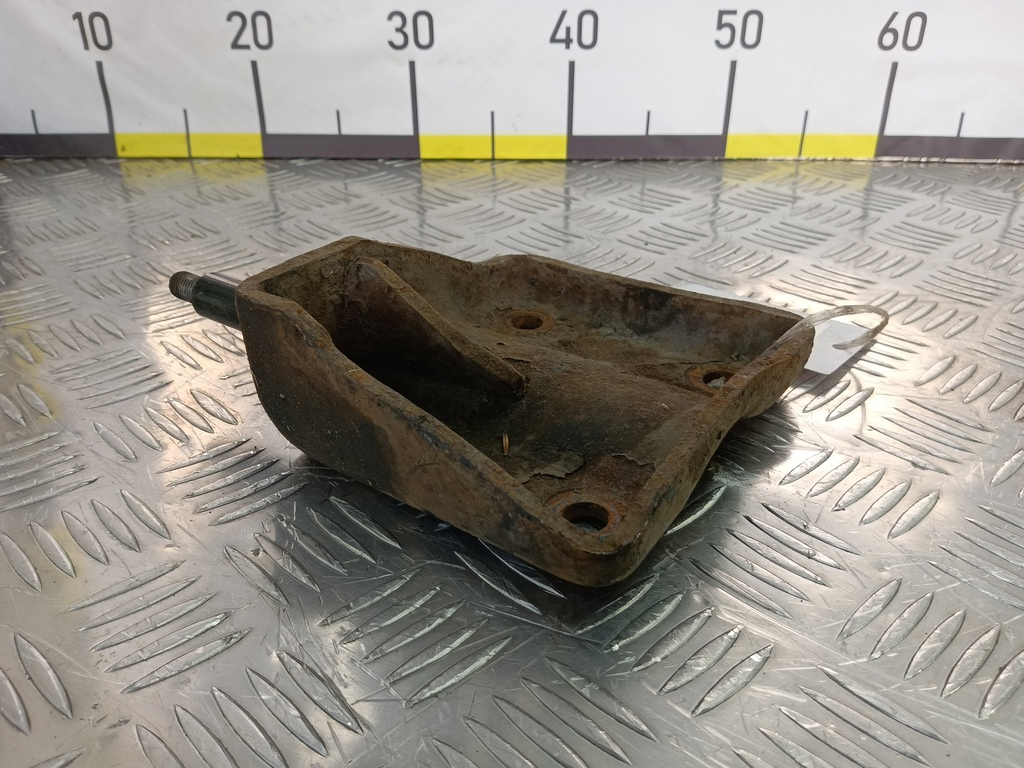 пружинно-зажимная пластина MITSUBISHI L200  2.5 DI-D MT (136 л.с.)L200  IV (2006—2014) Пикап MR992589, 2700 рублей, Москва