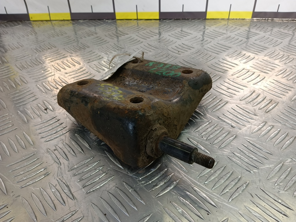 пружинно-зажимная пластина MITSUBISHI L200  2.5 DI-D MT (136 л.с.)L200  IV (2006—2014) Пикап MR992589, 2700 рублей, Москва