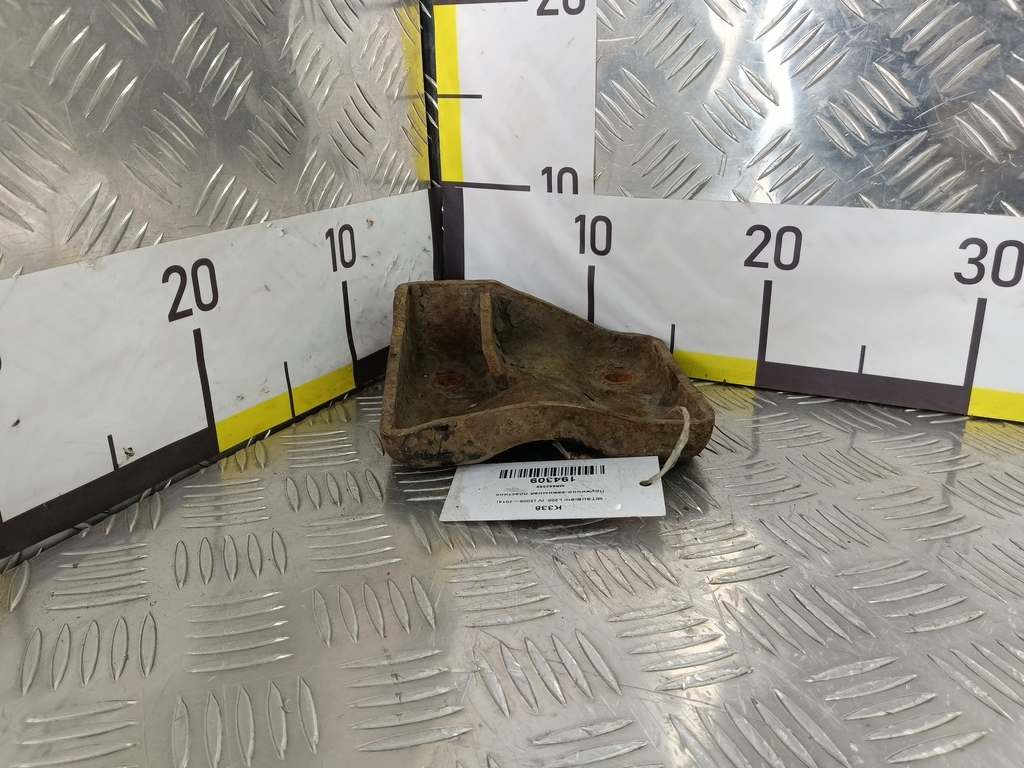 пружинно-зажимная пластина MITSUBISHI L200  2.5 DI-D MT (136 л.с.)L200  IV (2006—2014) Пикап MR992589, 2700 рублей, Москва