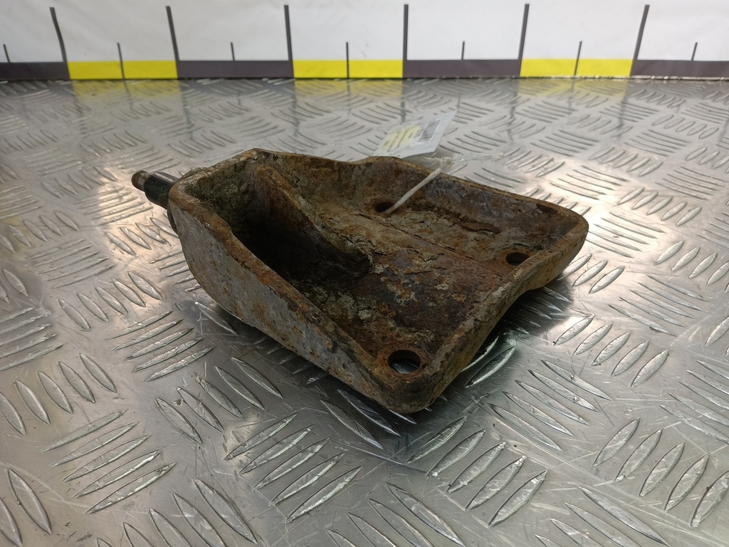 пружинно-зажимная пластина MITSUBISHI L200  2.5 DI-D MT (136 л.с.)L200  IV (2006—2014) Пикап MR992589, 2700 рублей, Москва