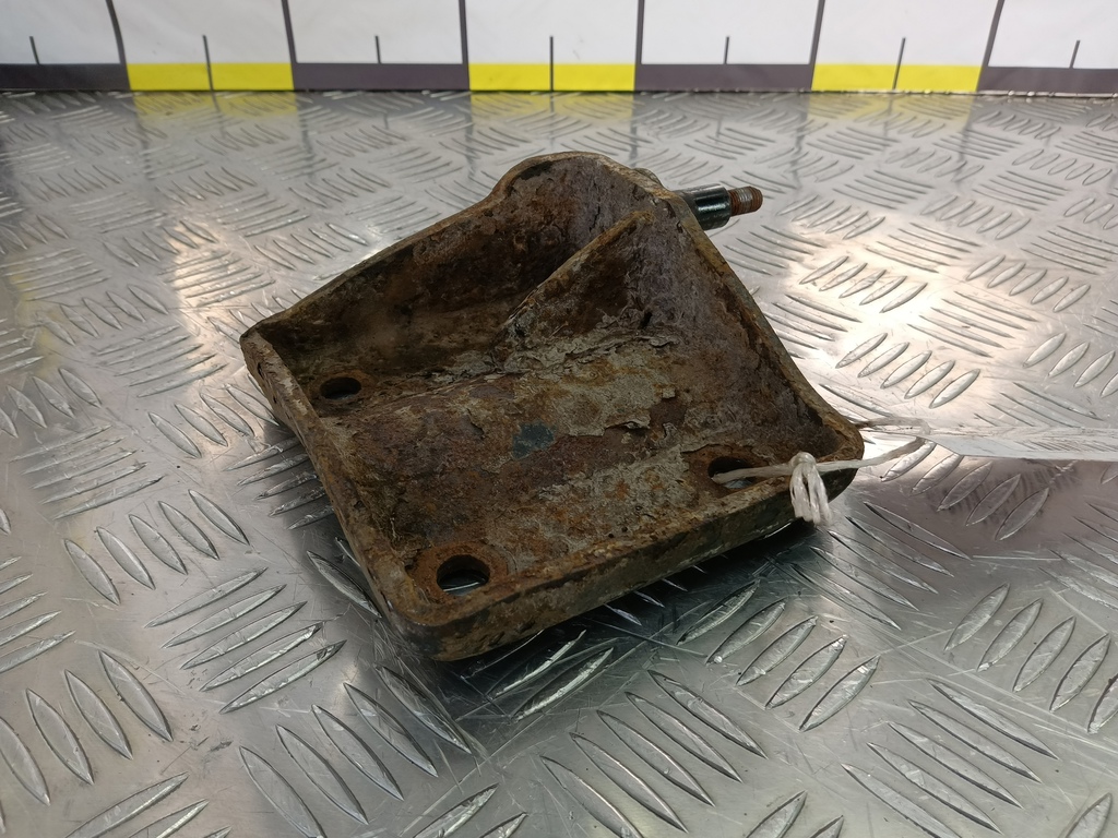 пружинно-зажимная пластина MITSUBISHI L200  2.5 DI-D MT (136 л.с.)L200  IV (2006—2014) Пикап MR992589, 2700 рублей, Москва