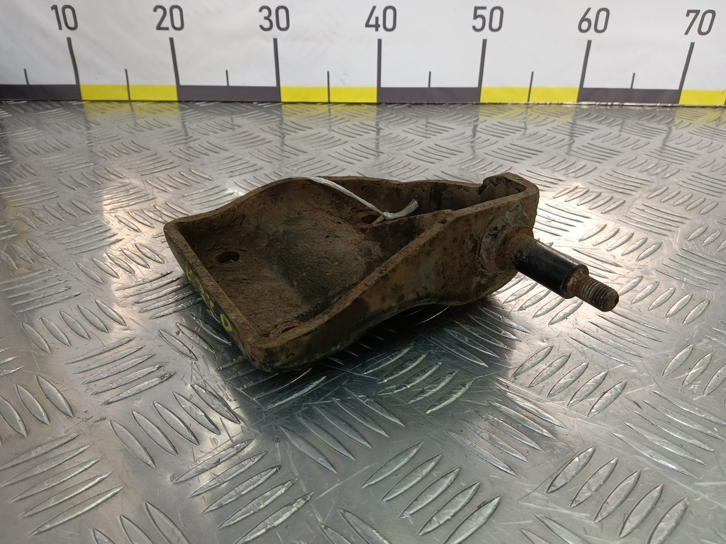 пружинно-зажимная пластина MITSUBISHI L200  2.5 DI-D MT (136 л.с.)L200  IV (2006—2014) Пикап MR992589, 2700 рублей, Москва