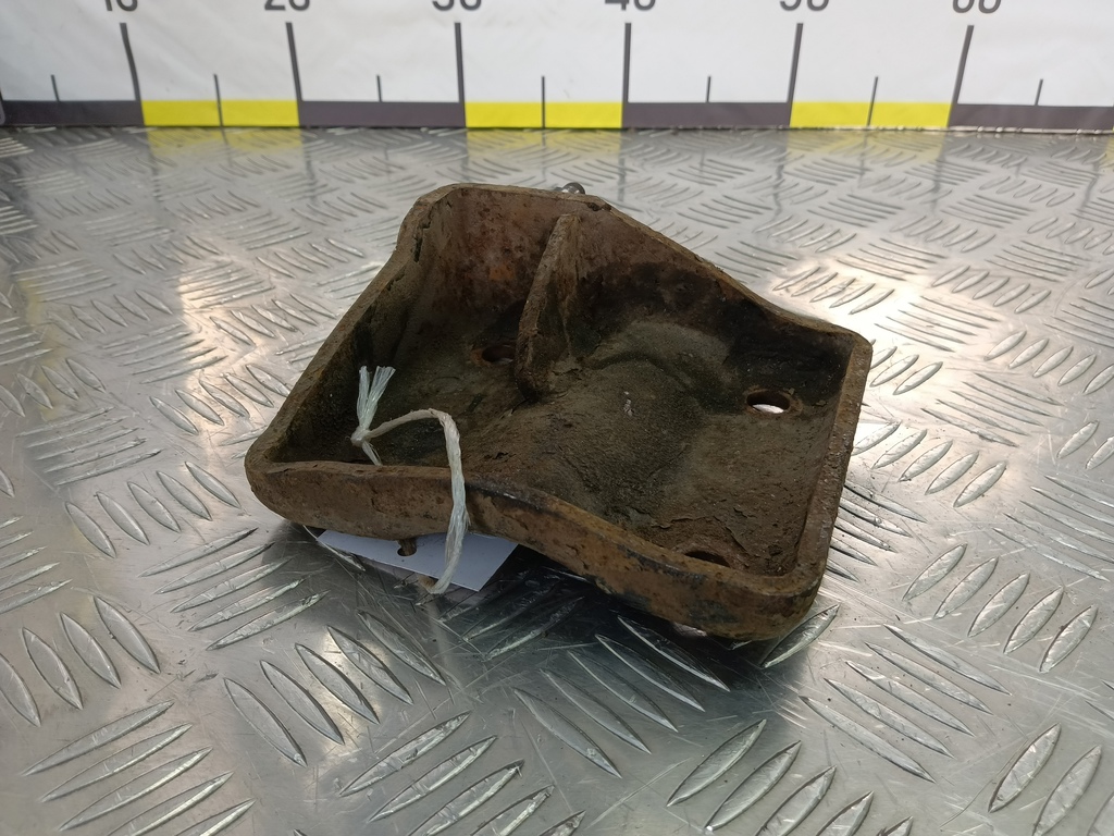 пружинно-зажимная пластина MITSUBISHI L200  2.5 DI-D MT (136 л.с.)L200  IV (2006—2014) Пикап MR992589, 2700 рублей, Москва