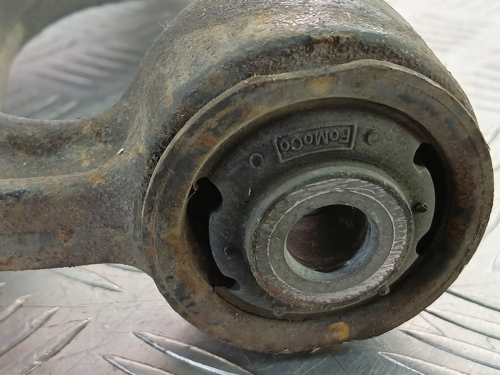 рычаг FORD EXPLORER 3.5 4WD AT (290 л.с.)Explorer  V рестайлинг (2015—2018) Внедорожник DE9Z5500B, 4890 рублей, Москва