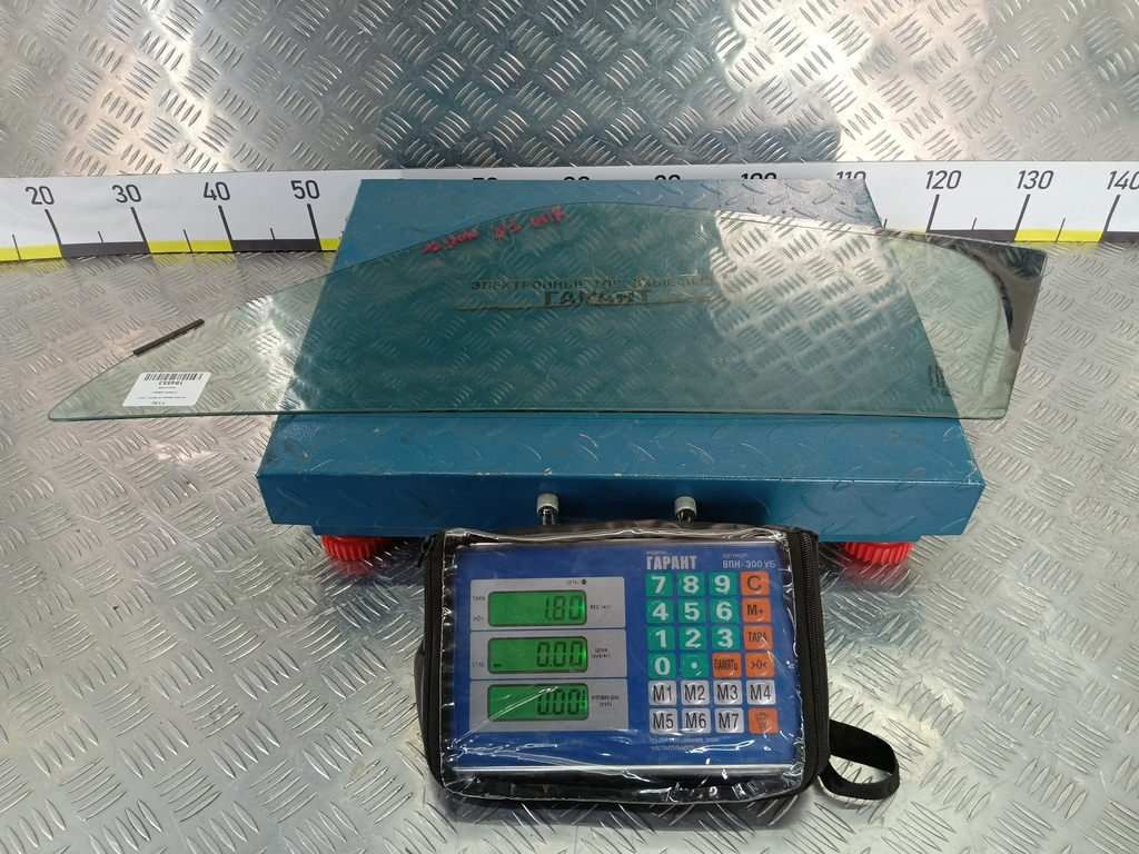 стекло двери Renault Master  802627279R, 7759 рублей, Москва