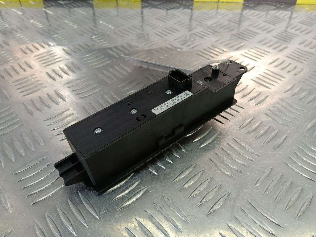 кнопка стеклоподъемника MERCEDES-BENZ Vito  A6395450613, 860 рублей, Москва