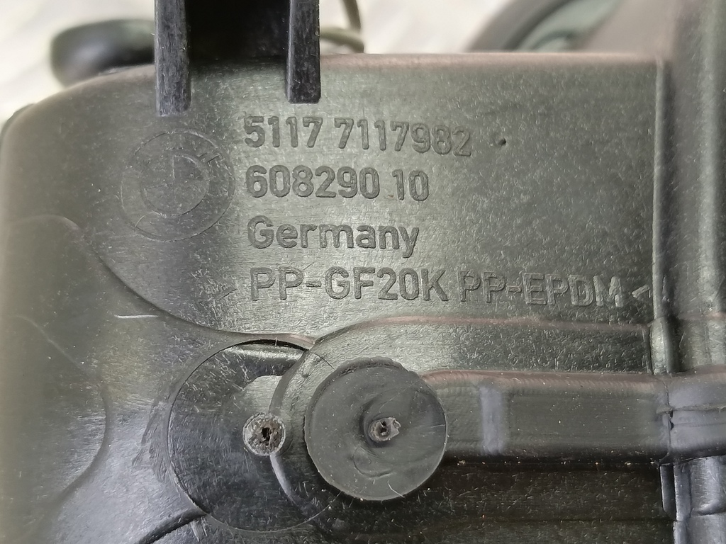 лючок бензобака BMW   51177117982, 2130 рублей, Москва