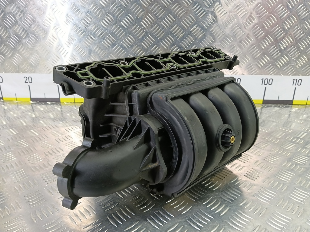 коллектор впускной CHEVROLET  Cruze 1.6 MT (109 л.с.)Cruze  I (2009—2012) Седан 55564296, 1550 рублей, Москва