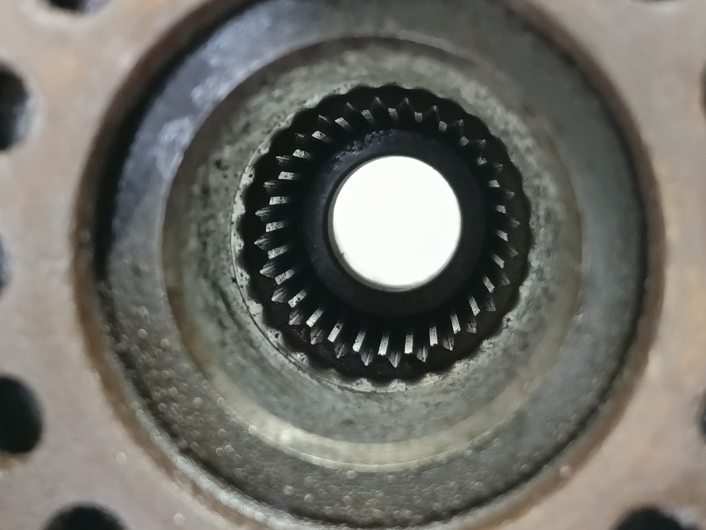 редуктор заднего моста MITSUBISHI L200   MR483358, 14200 рублей, Москва