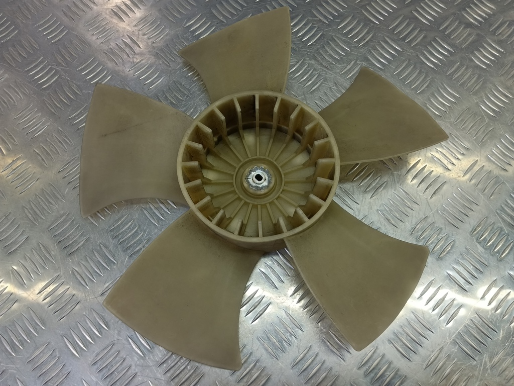 крыльчатка вентилятора MAZDA CX-7  L37G15140, 1780 рублей, Москва